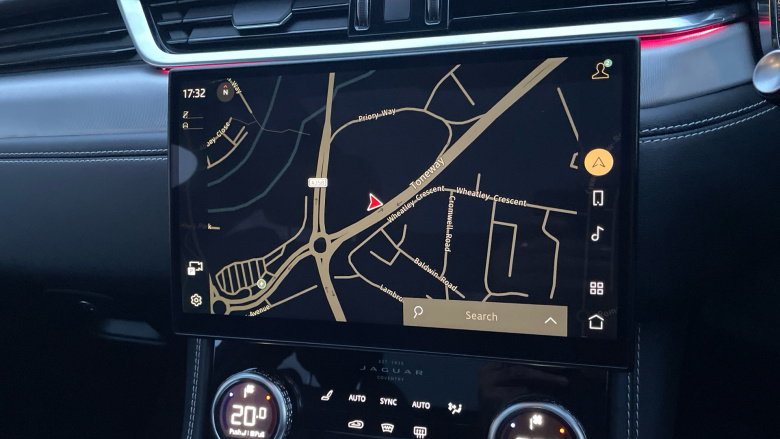 Jaguar F-Pace 2.0 P400e R-Dynamic SE 5dr Auto AWD Estate